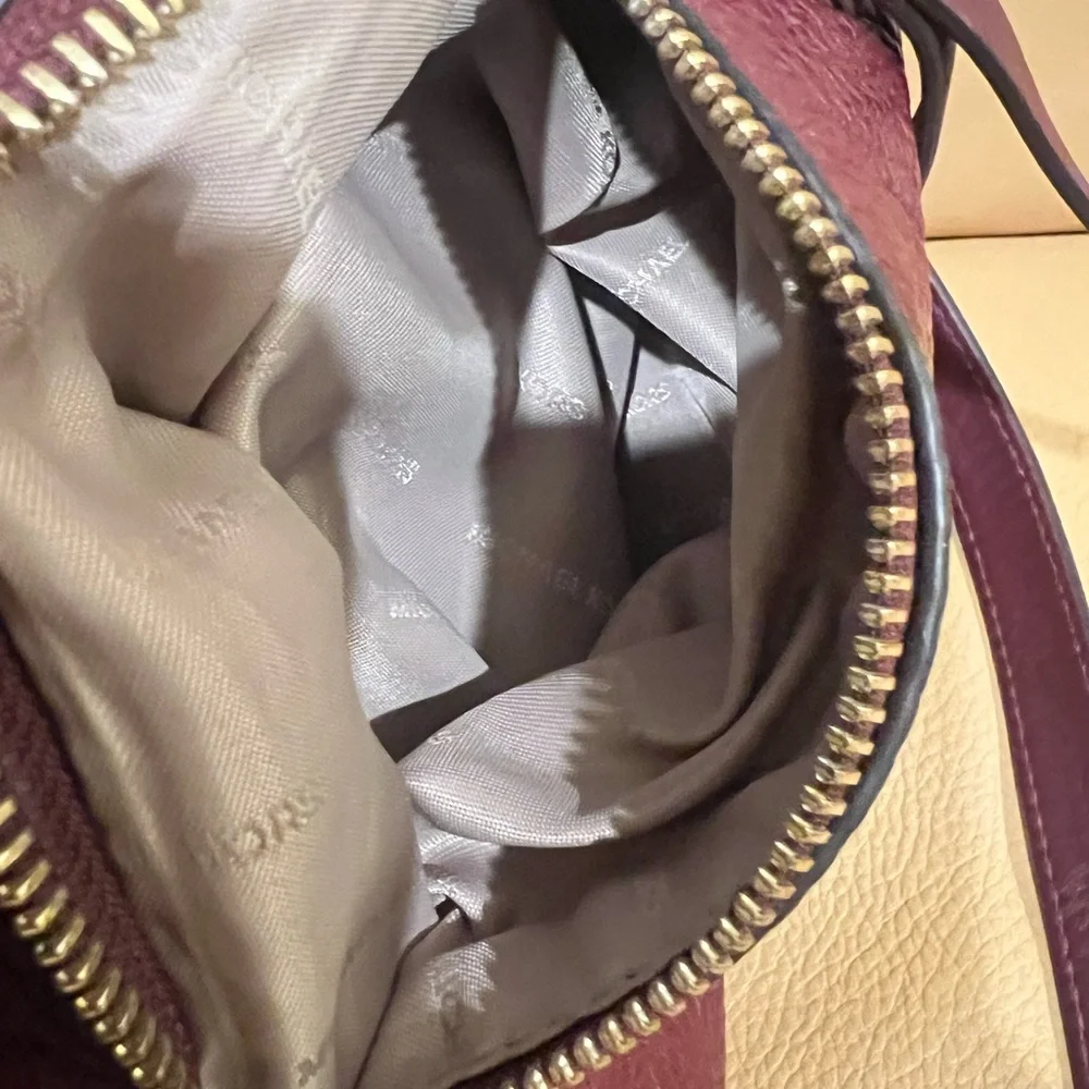 Michael Kors Viv Black Pebbled Leather Top Handle Drawstring Zipper Backpack - Picture 5 of 6